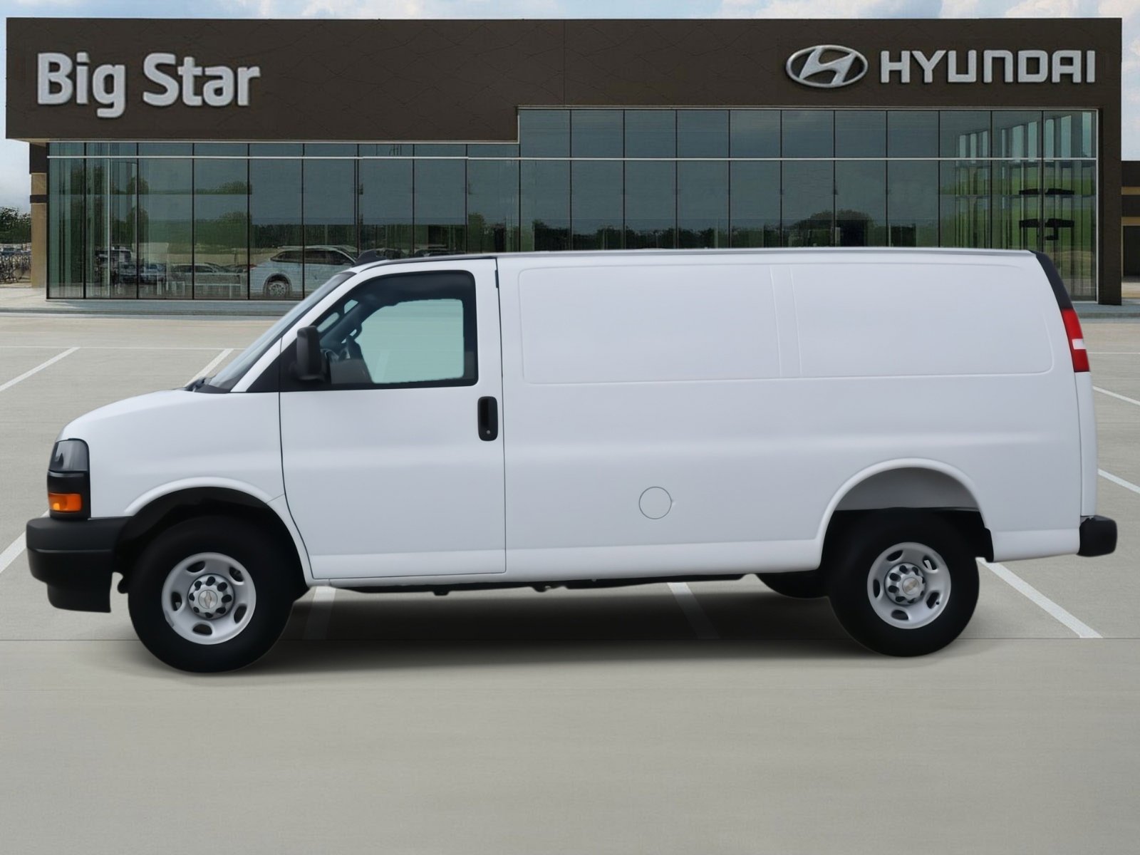 Used 2025 Chevrolet Express 2500 w/ Driver Convenience Package image 2