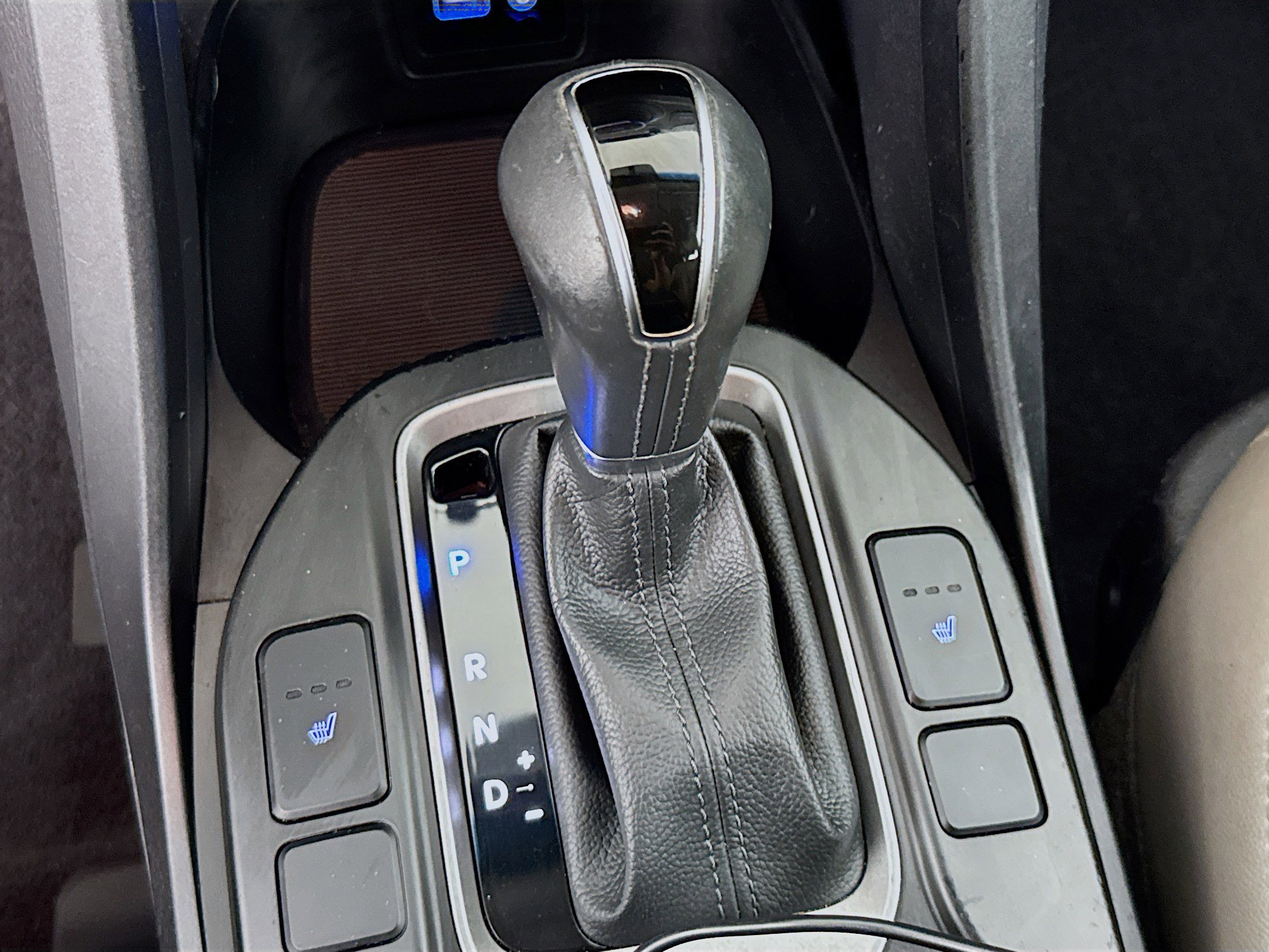 Used 2017 Hyundai Santa Fe Sport image 19