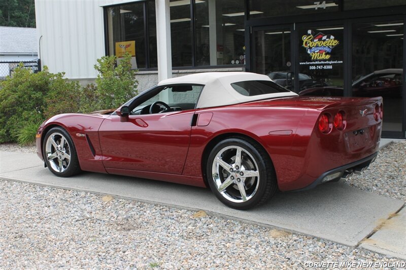 Used 2007 Chevrolet Corvette Convertible w/ Preferred Equipment Group RWD image 7