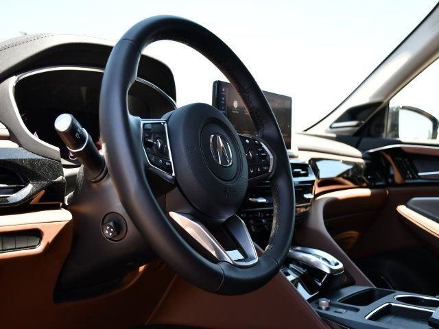 Used 2026 Acura MDX FWD w/ Technology Package image 11