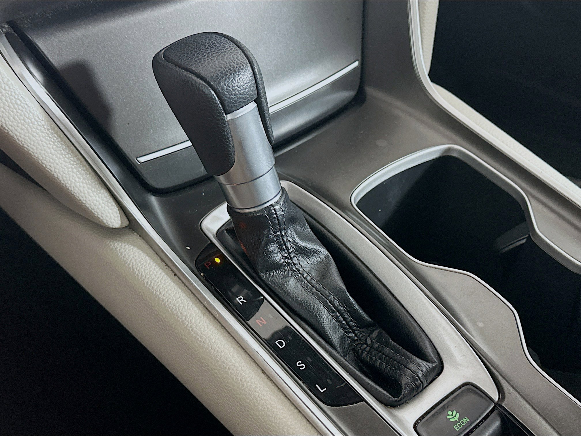 Used 2018 Honda Accord LX image 24