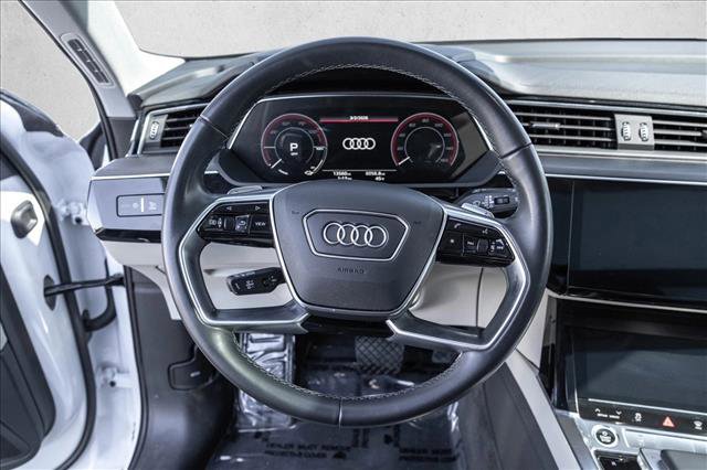 Used 2024 Audi Q8 e-tron Premium Plus w/ Premium Plus Package image 13