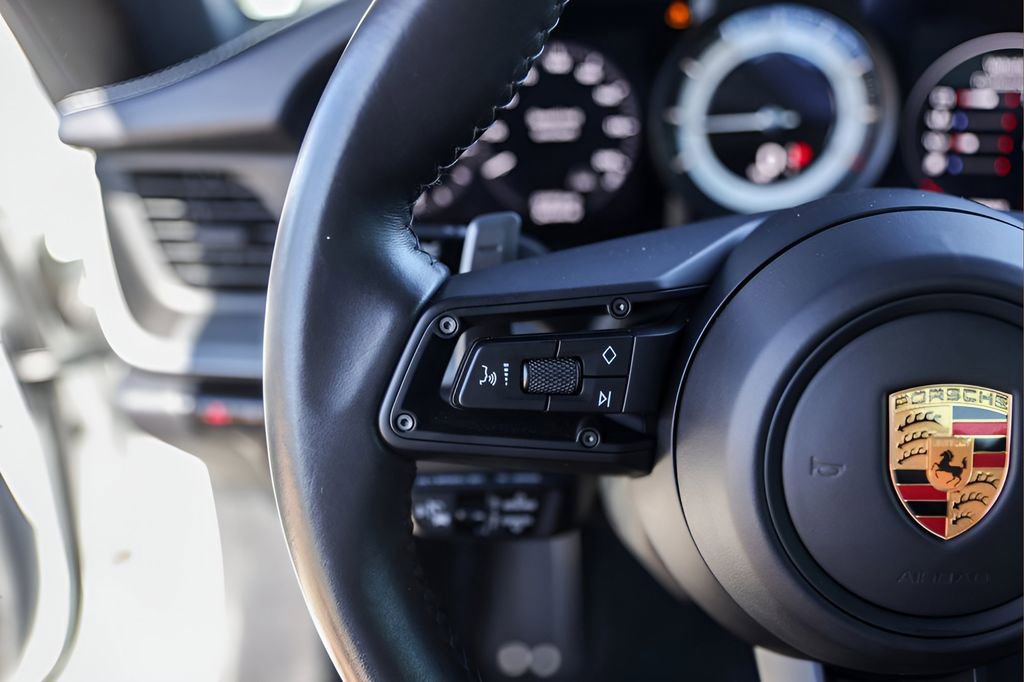 Used 2020 Porsche 911 Carrera S image 14