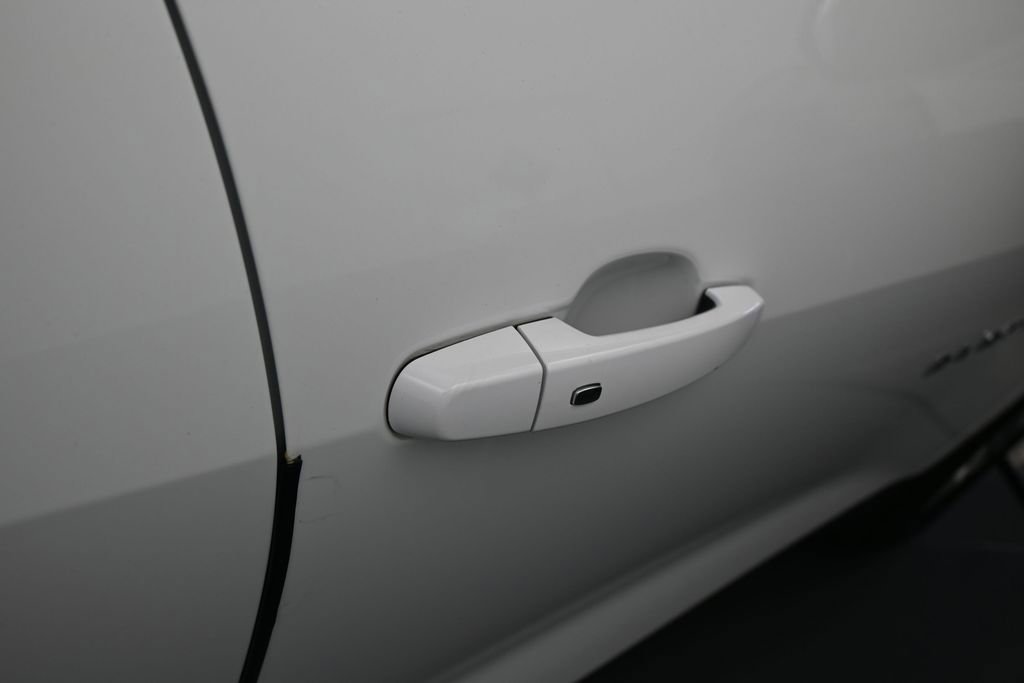 Used 2022 Chevrolet Blazer LT FWD image 42
