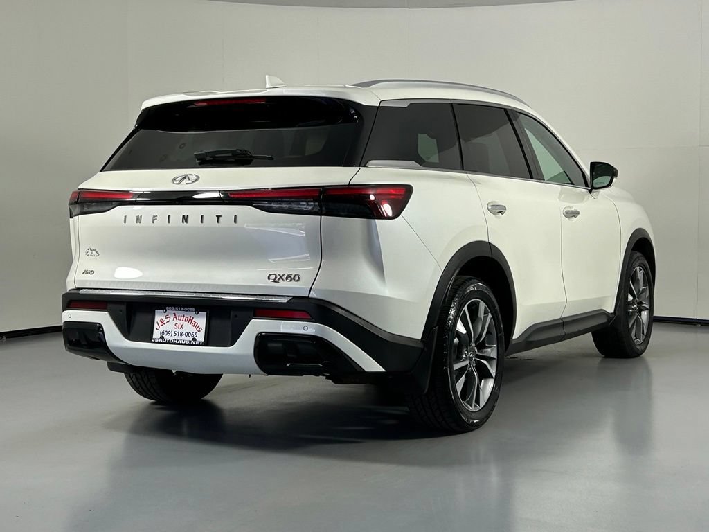 Used 2023 INFINITI QX60 Luxe w/ Vision Package AWD/4WD image 7