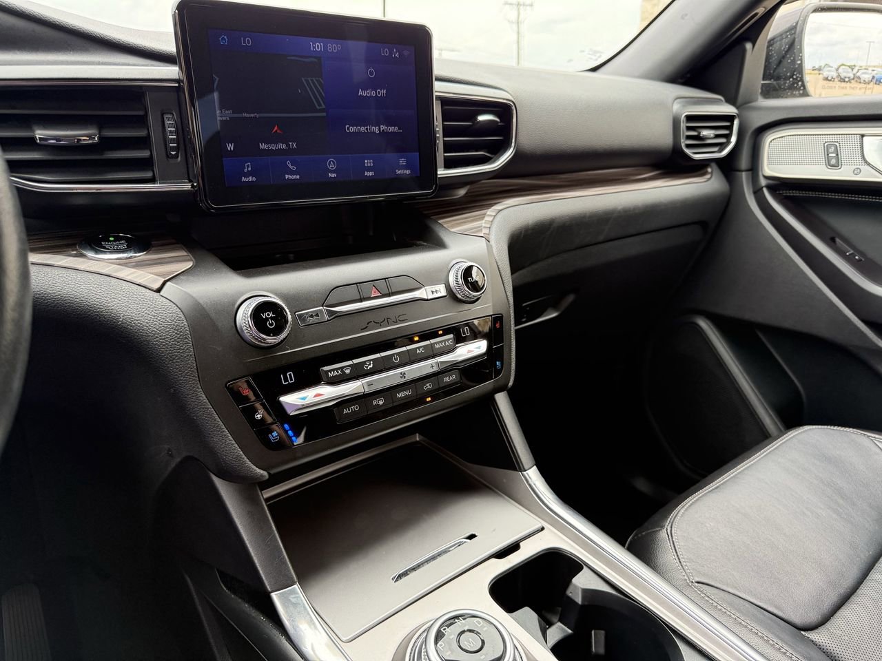 Used 2020 Ford Explorer Limited image 17