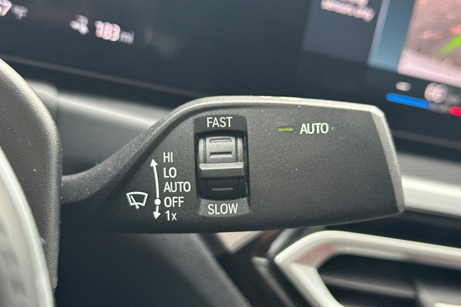 Used 2023 BMW i4 eDrive40 w/ M Sport Package image 33