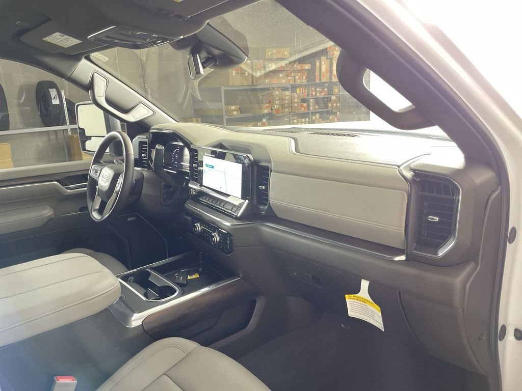 Used 2025 GMC Sierra 2500 SLT w/ SLT Convenience Package image 29