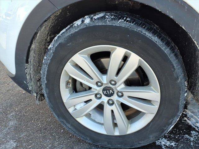 Used 2019 Kia Sportage LX AWD/4WD image 9