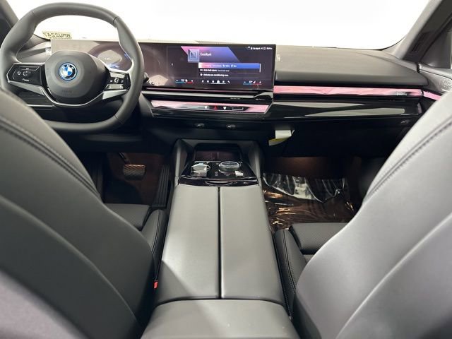 Used 2024 BMW i5 eDrive40i w/ Premium Package image 7