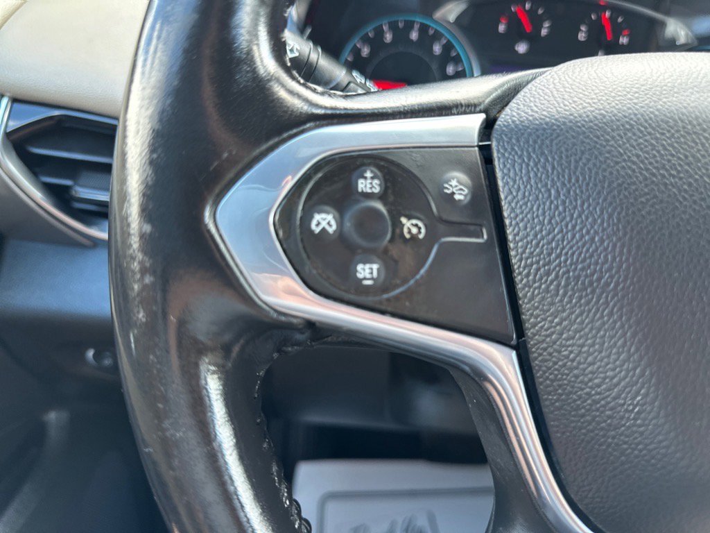 Used 2022 Chevrolet Traverse LT image 23