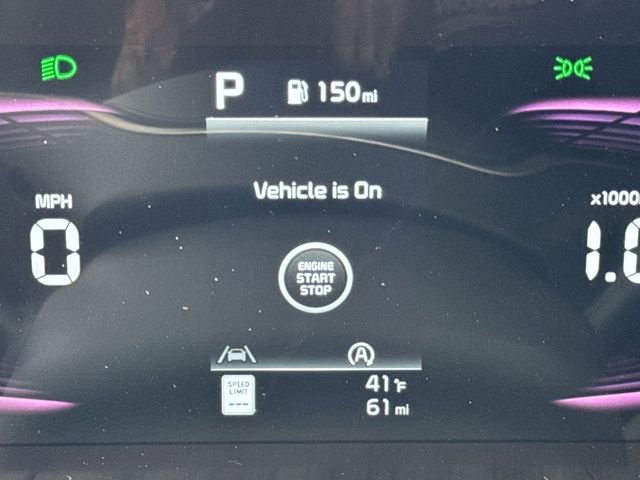 Used 2024 Kia Telluride EX w/ EX Captain's Chair Package FWD image 17