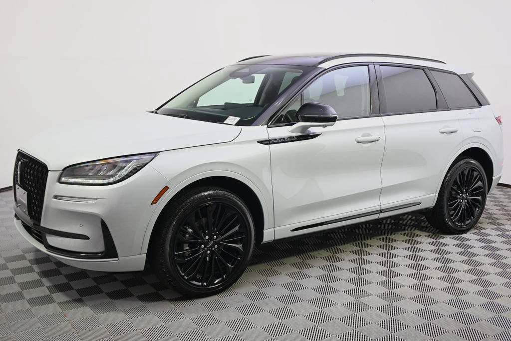 Used 2026 Lincoln Corsair Premiere AWD/4WD image 2