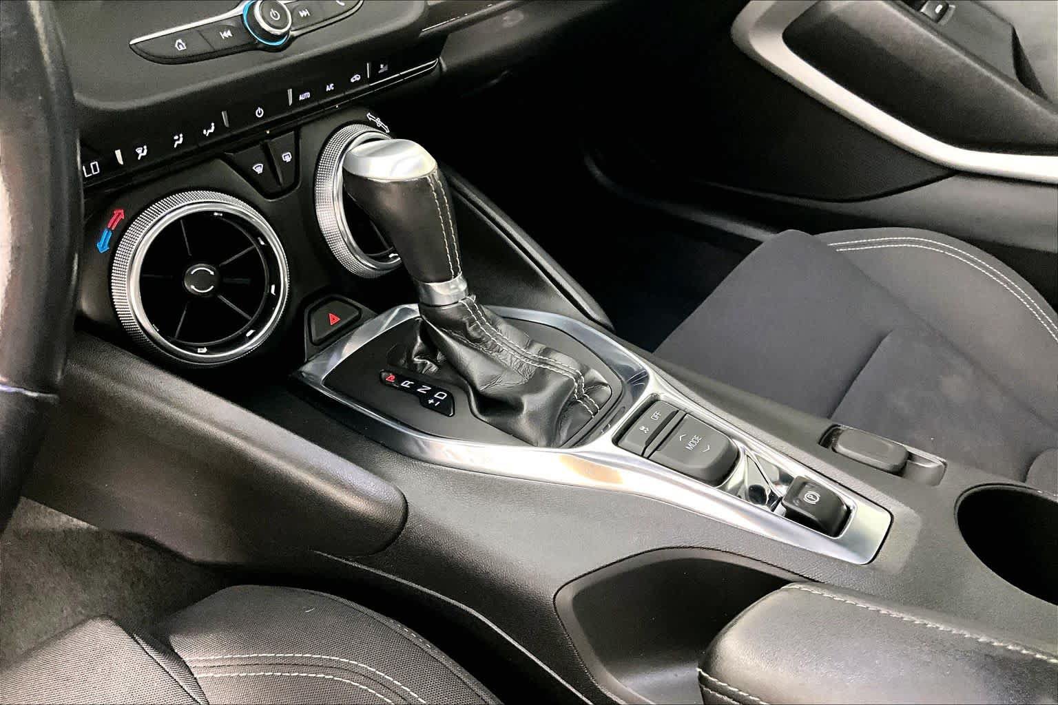 Used 2019 Chevrolet Camaro LT RWD image 15