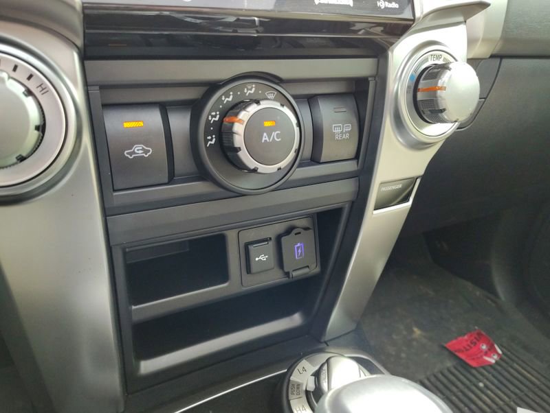 Used 2024 Toyota 4Runner SR5 Premium w/ Moonroof Package AWD/4WD image 15