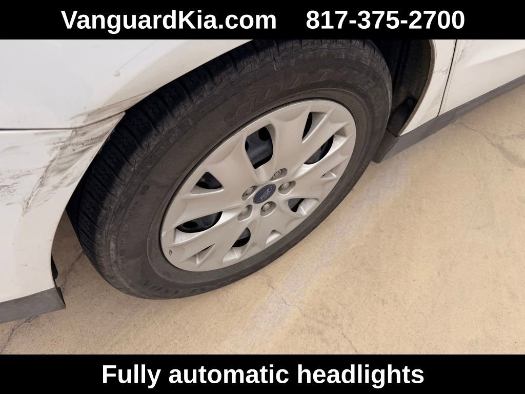 Used 2014 Ford Fusion S FWD image 10