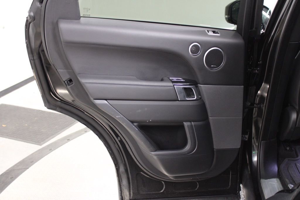 Used 2022 Land Rover Range Rover Sport HSE Dynamic image 33