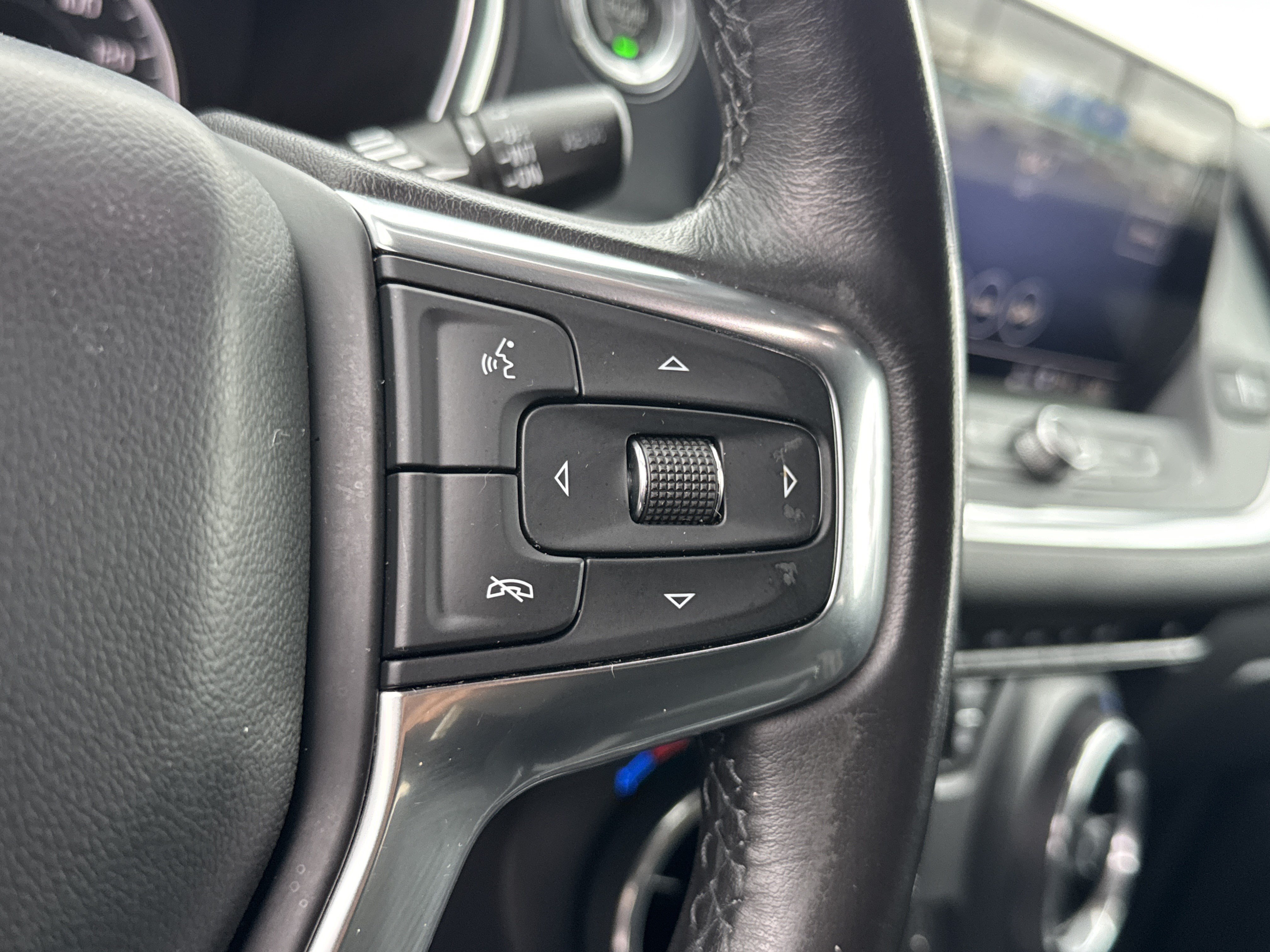 Used 2021 Chevrolet Blazer LT FWD image 20
