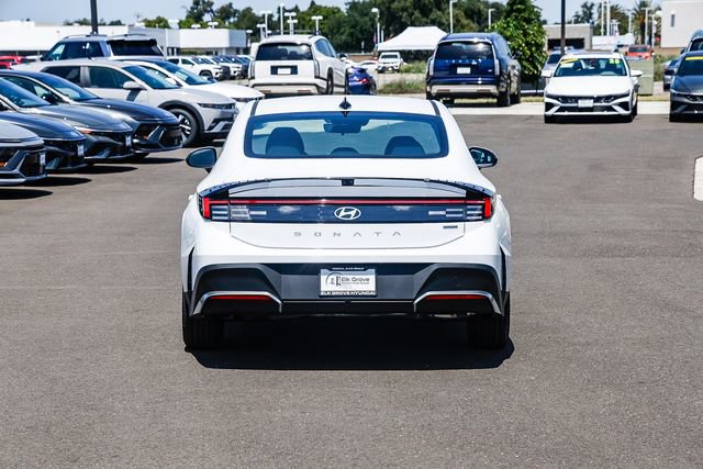 New 2026 Hyundai Sonata Blue FWD image 4