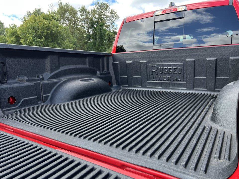 Used 2024 RAM 1500 Laramie AWD/4WD image 6