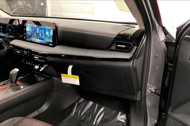 New 2026 Nissan Kicks SR w/ SR Premium Package image 31