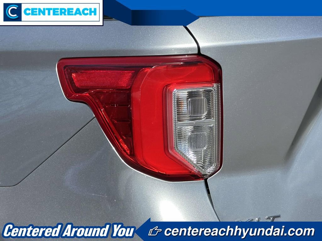 Used 2020 Ford Explorer XLT w/ Equipment Group 202A image 8