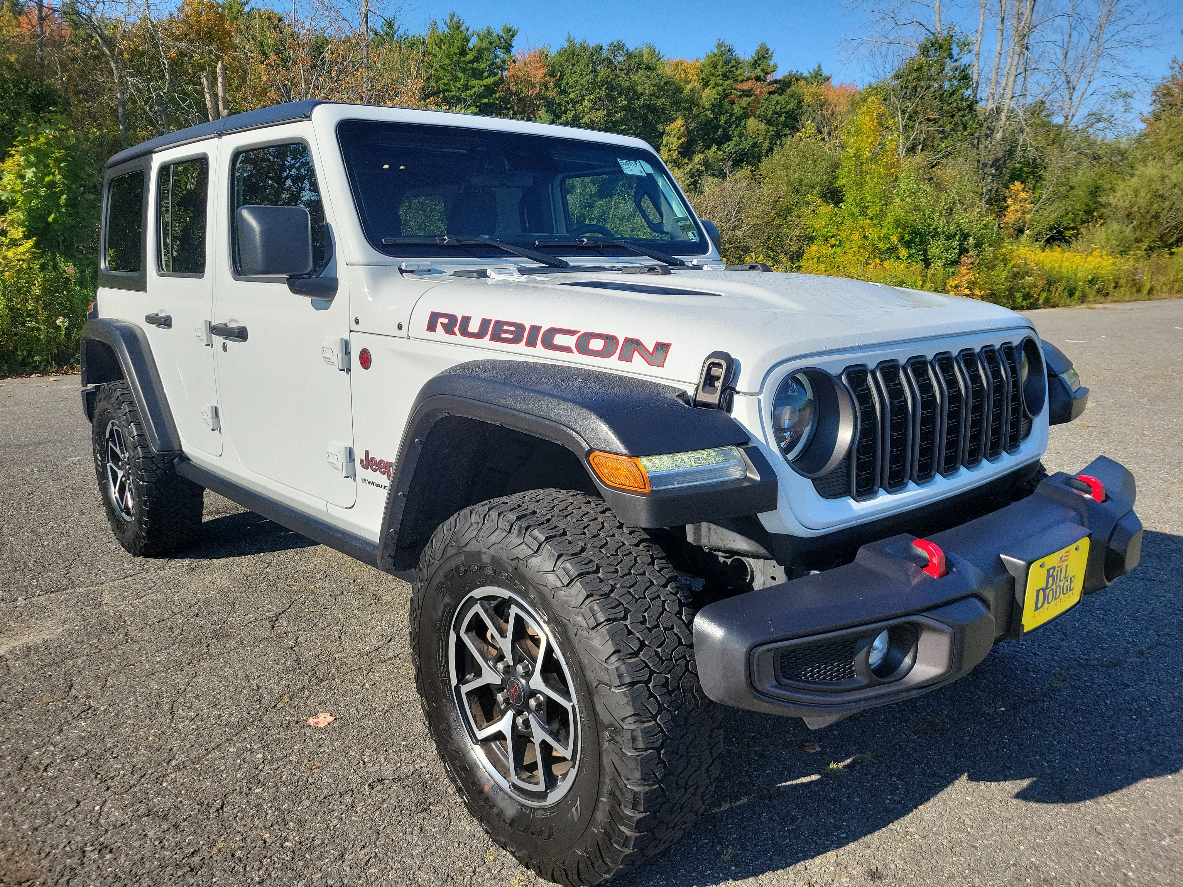 Used 2024 Jeep Wrangler Unlimited Rubicon image 3