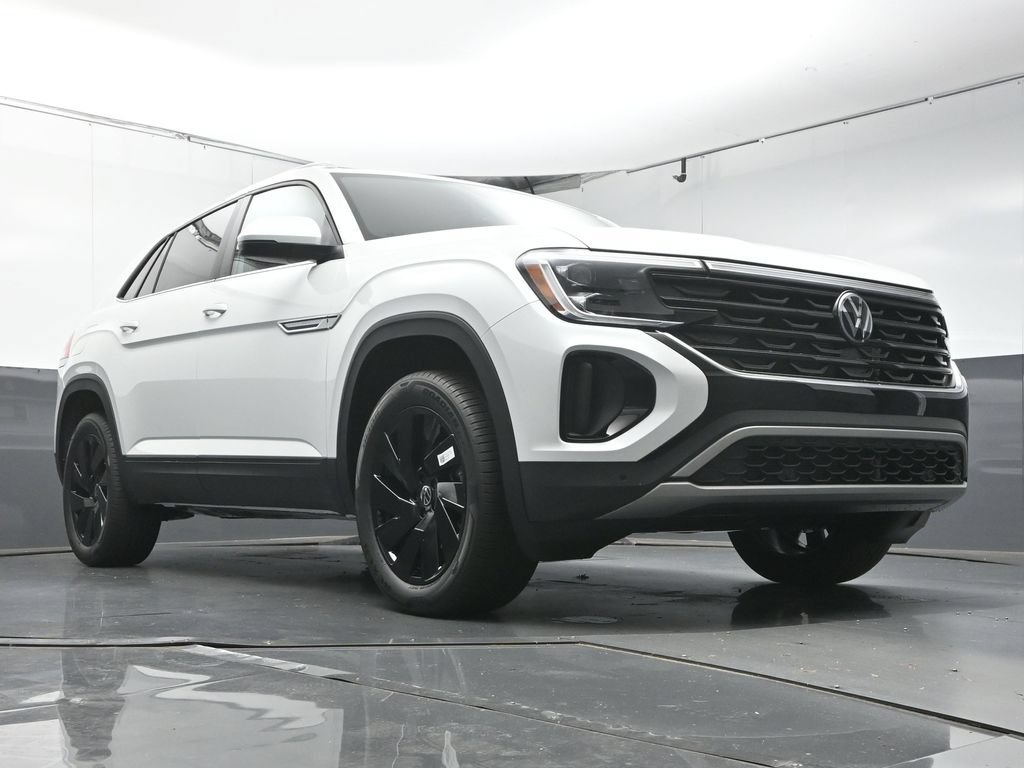 New 2026 Volkswagen Atlas Cross Sport SE FWD image 37
