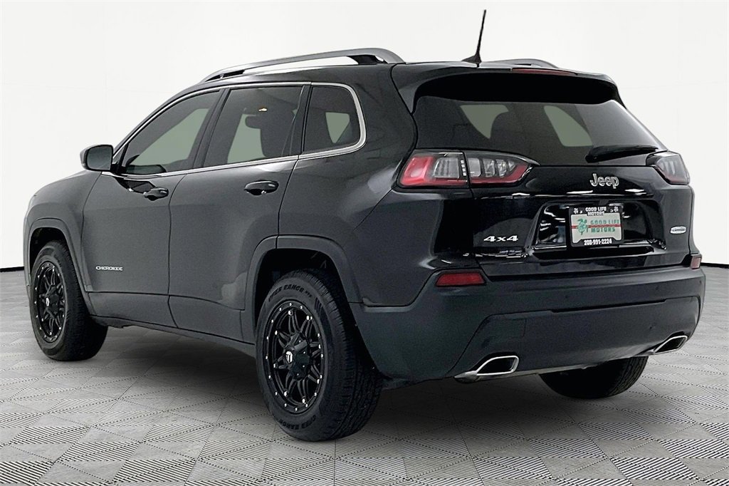 Used 2019 Jeep Cherokee Latitude Plus w/ Comfort/Convenience Group image 4