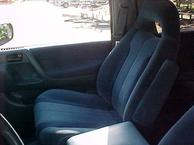 Used 1991 Toyota Previa LE RWD image 18