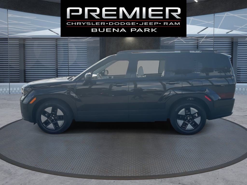 Used 2024 Hyundai Santa Fe SEL FWD image 5