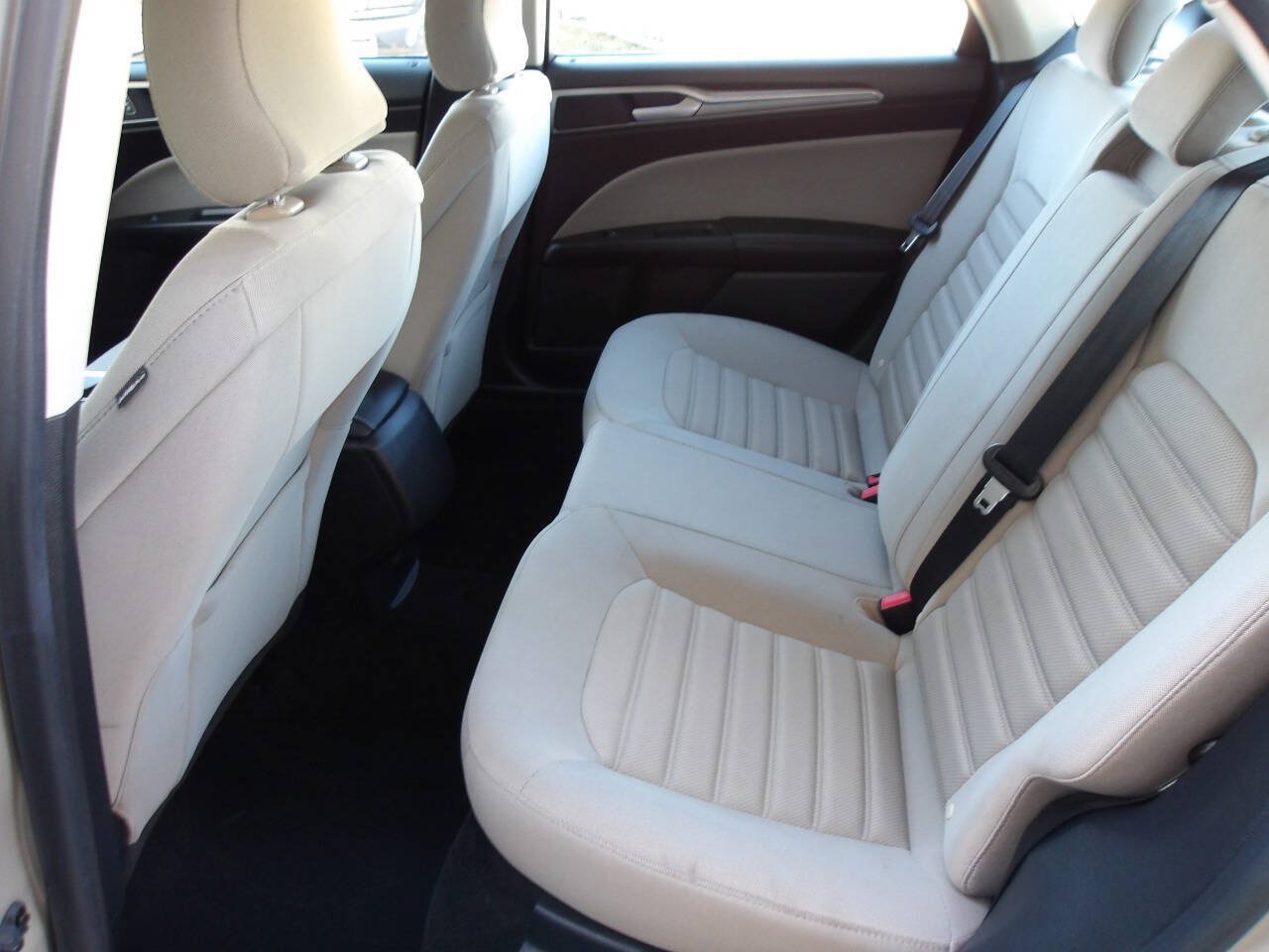 Used 2018 Ford Fusion S FWD image 24
