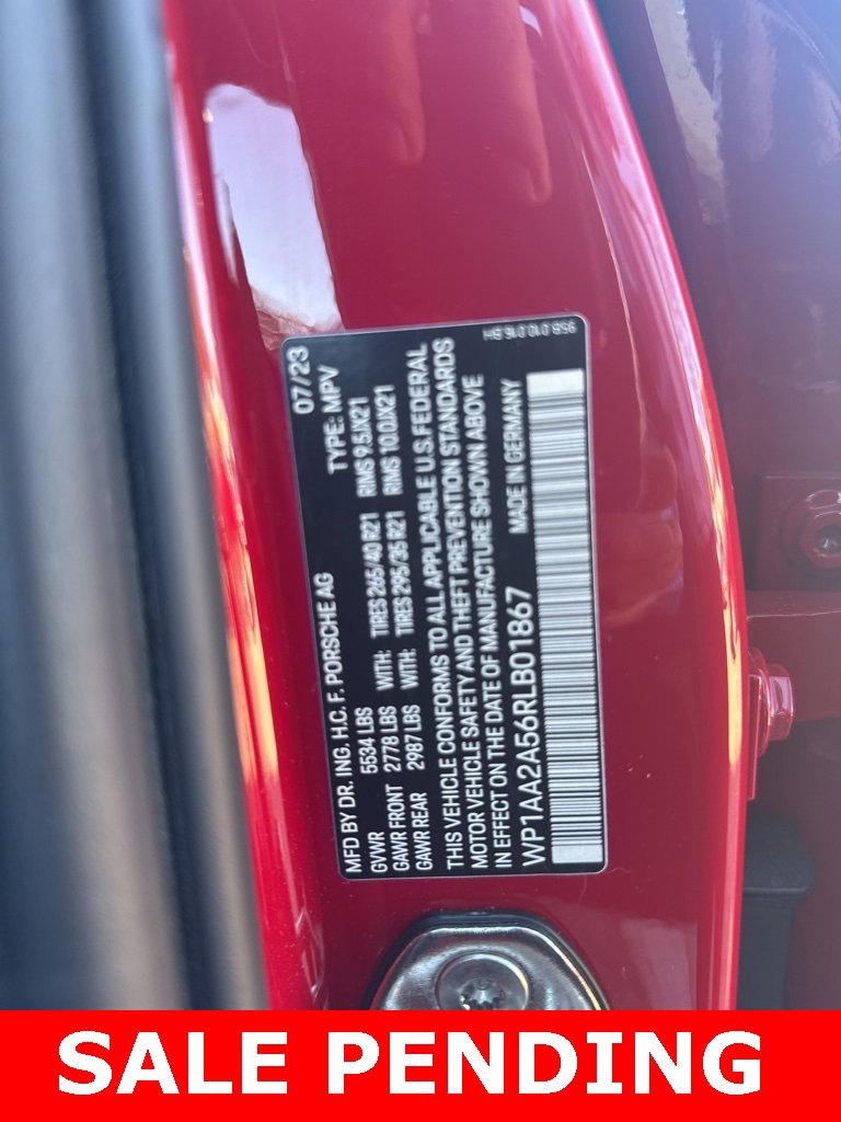 Used 2024 Porsche Macan image 14