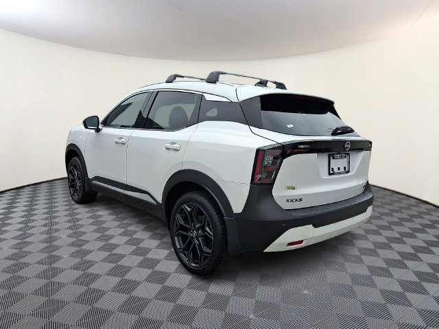 Certified 2026 Nissan Kicks SR w/ Cold Weather Package FWD image 6