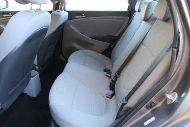 Used 2017 Hyundai Accent SE FWD image 10