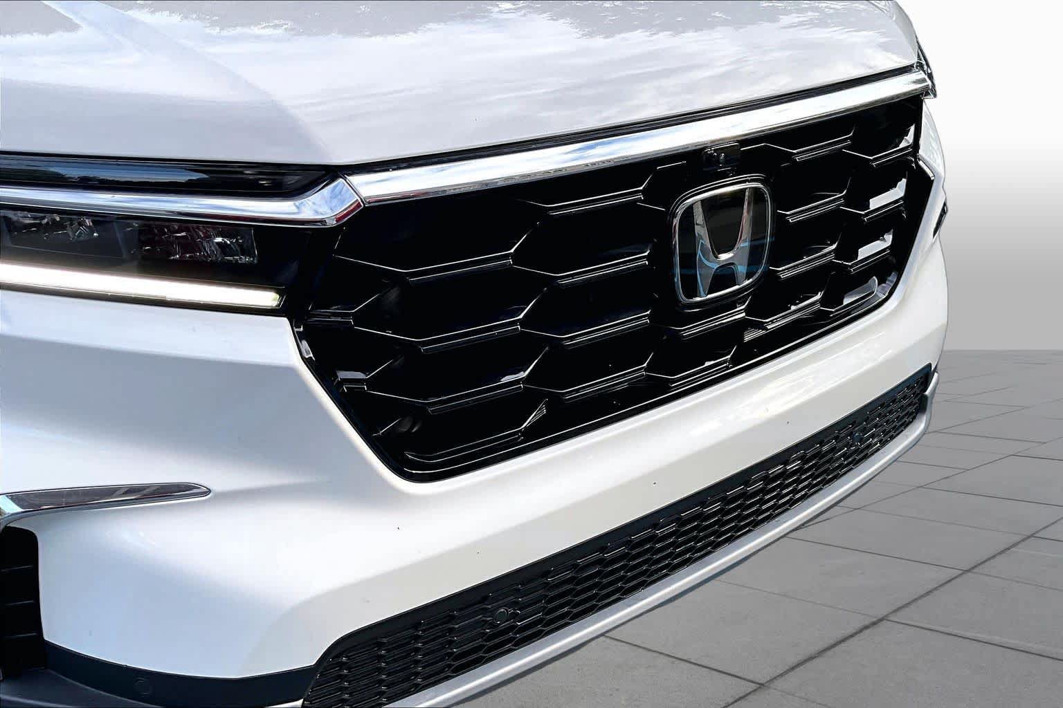 Used 2025 Honda Pilot Elite image 30
