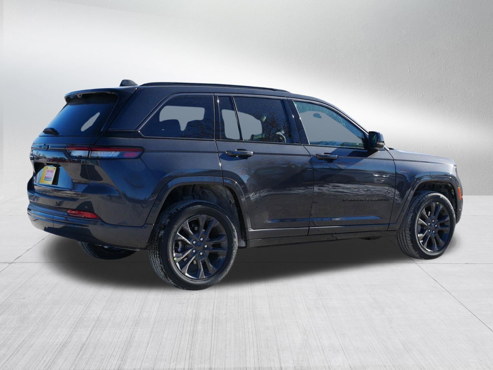New 2026 Jeep Grand Cherokee Limited AWD/4WD image 7