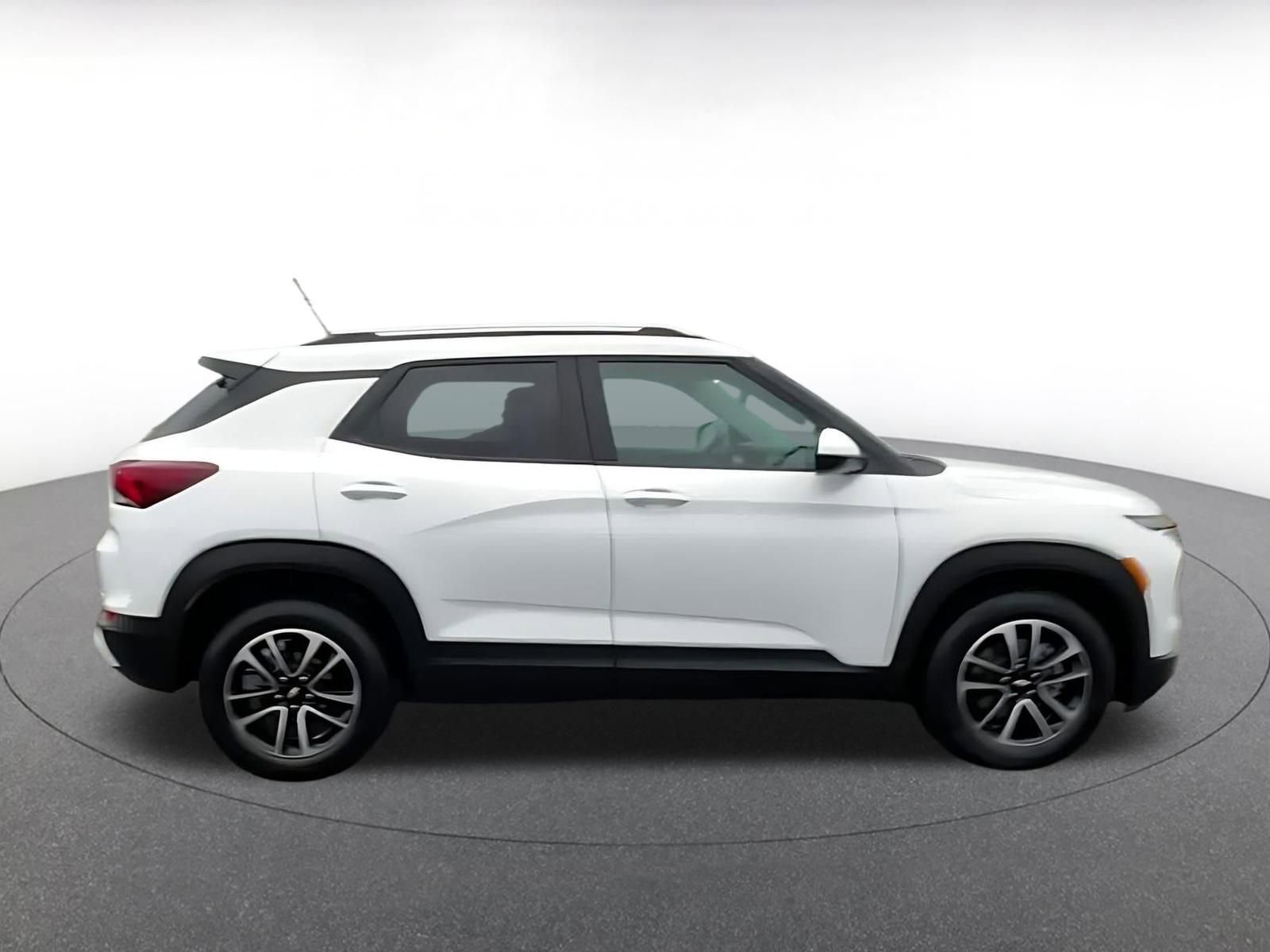 Used 2025 Chevrolet TrailBlazer LT image 15