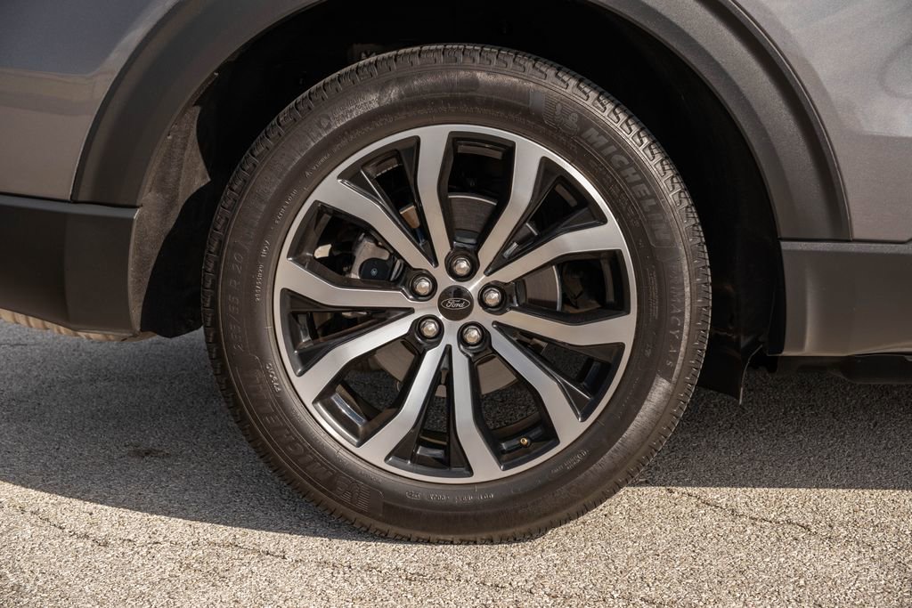 Used 2023 Ford Explorer ST-Line w/ Class IV Trailer Tow Package image 9