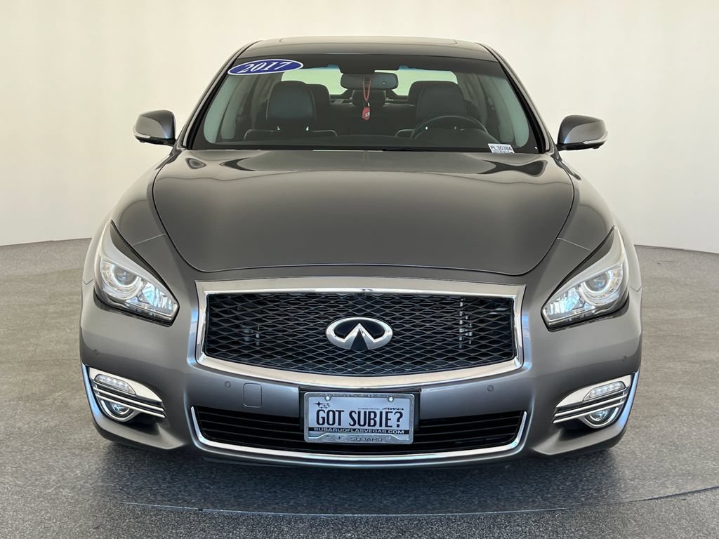 Used 2017 INFINITI Q70 3.7 RWD image 10