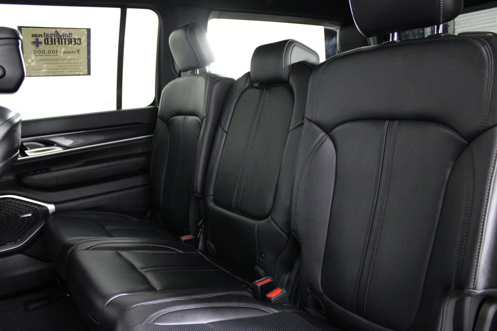 Used 2024 Jeep Wagoneer 4WD w/ Premium Group I image 20