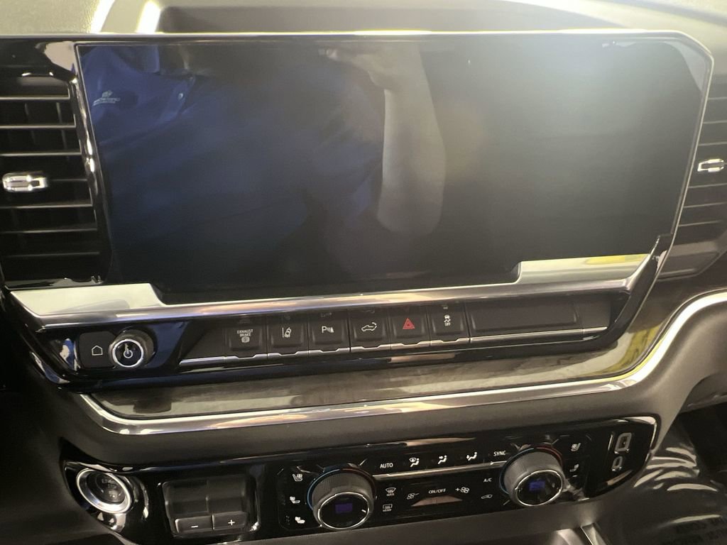 Used 2024 Chevrolet Silverado 3500 LTZ w/ LTZ Plus Package image 12