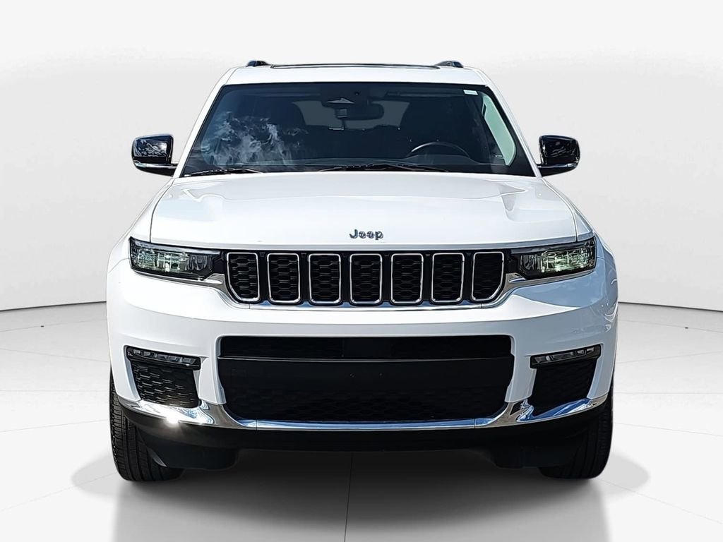 Used 2022 Jeep Grand Cherokee L Limited image 11