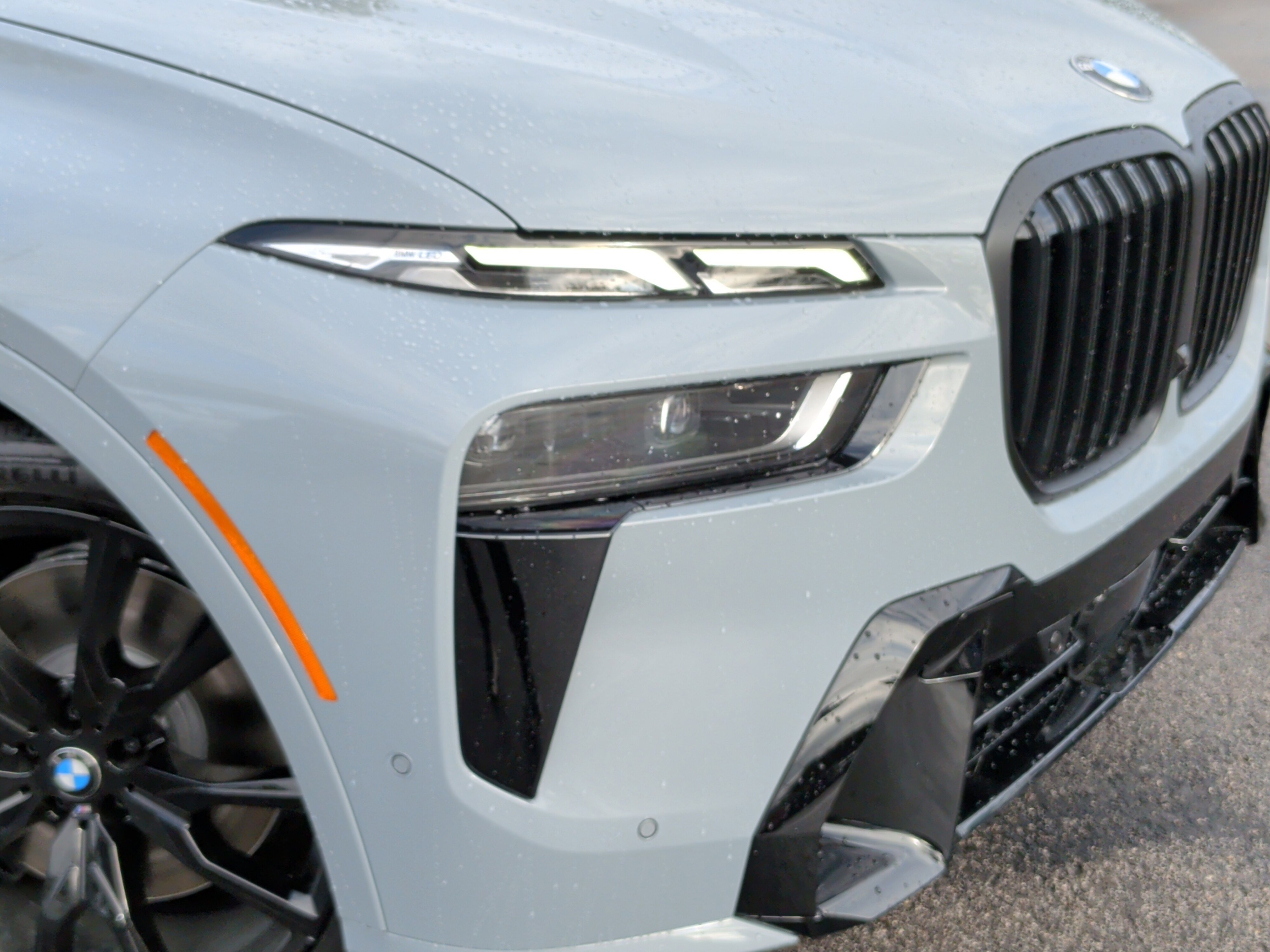 Certified 2026 BMW X7 xDrive40i w/ Executive Package image 5