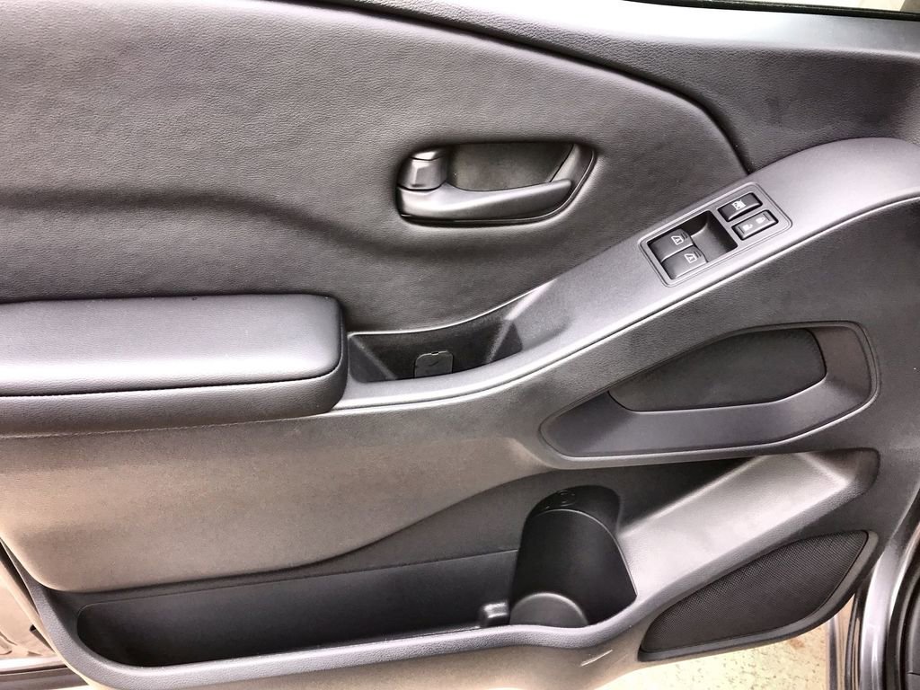 New 2026 Nissan Frontier S image 13