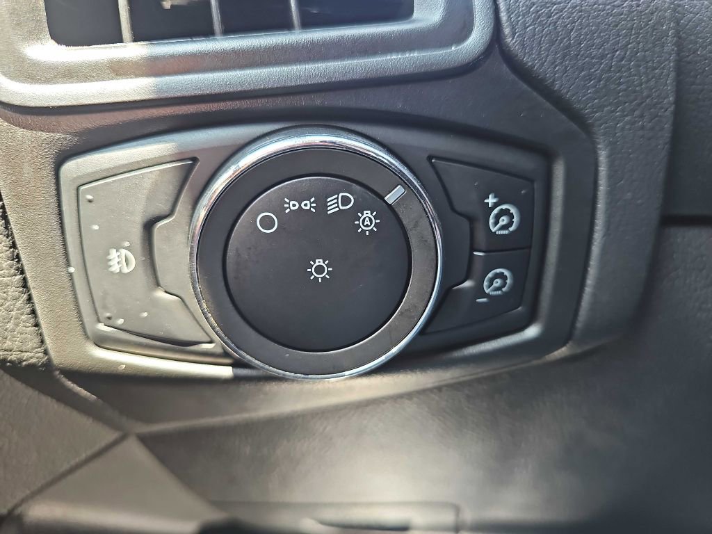 Used 2012 Ford Focus SE image 38