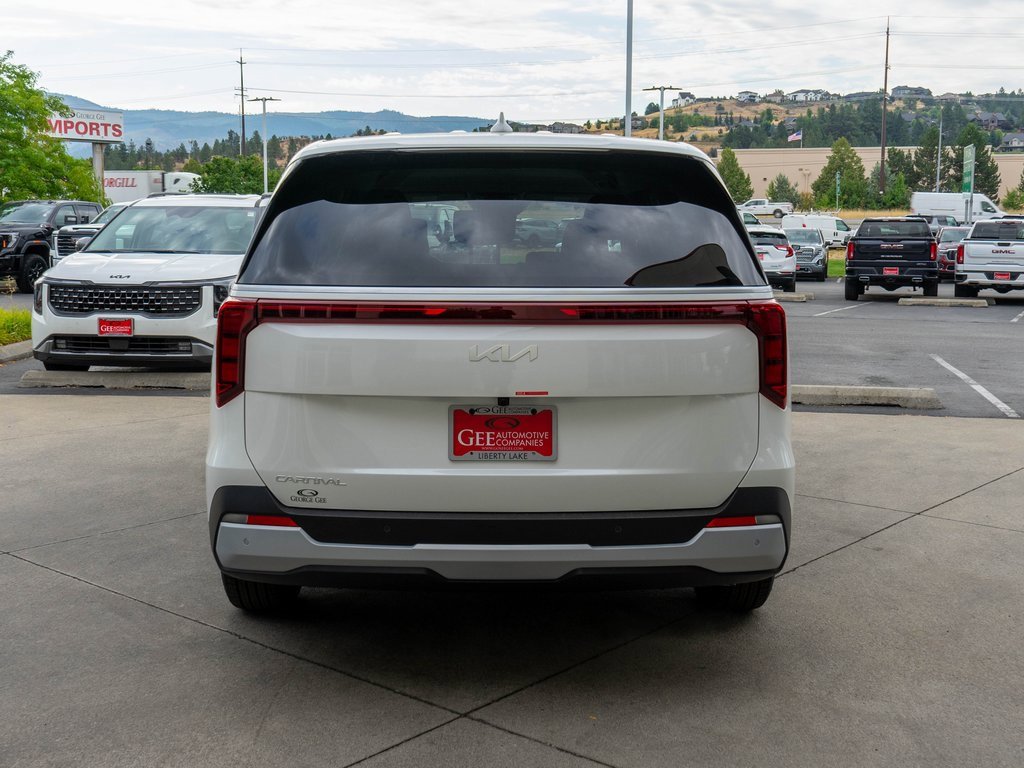 New 2026 Kia Carnival LX image 6