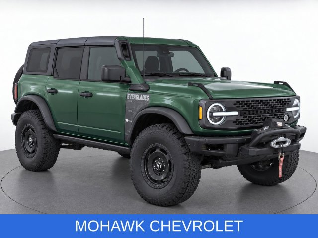 Used 2023 Ford Bronco Everglades AWD/4WD image 2