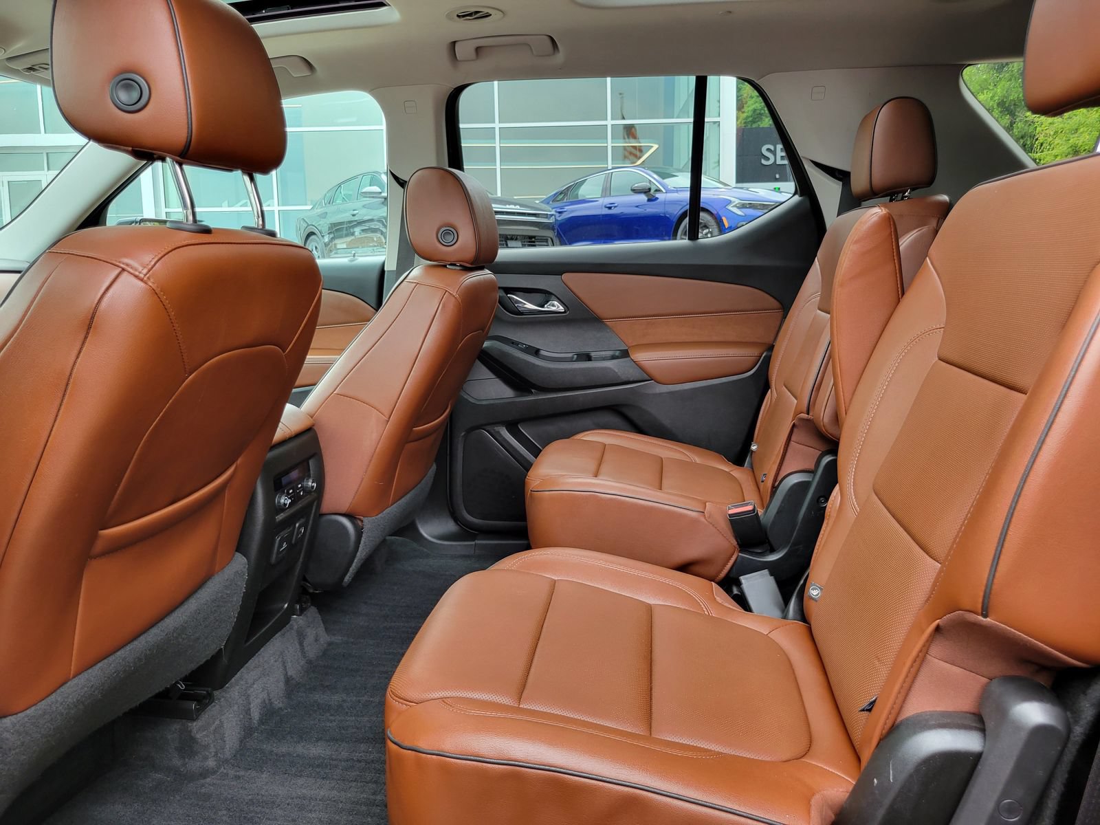 Used 2019 Chevrolet Traverse High Country w/ LPO, Floor Liner Package AWD/4WD image 26