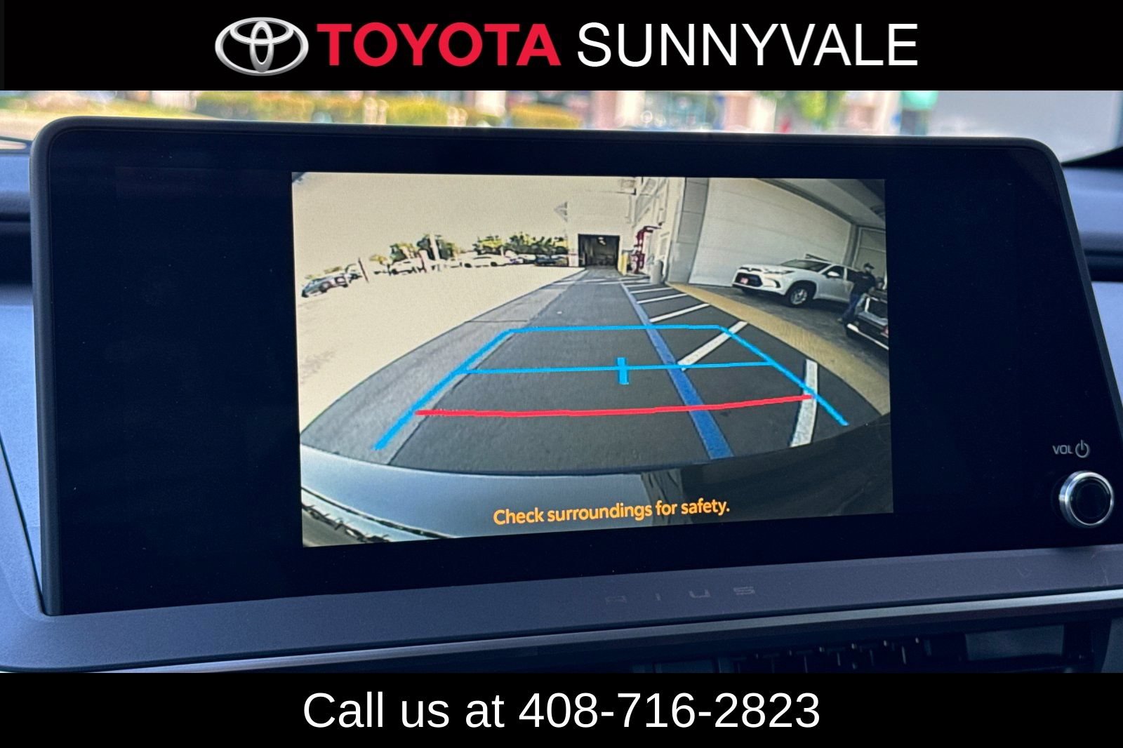 Used 2026 Toyota Prius Plug-In Hybrid FWD image 23
